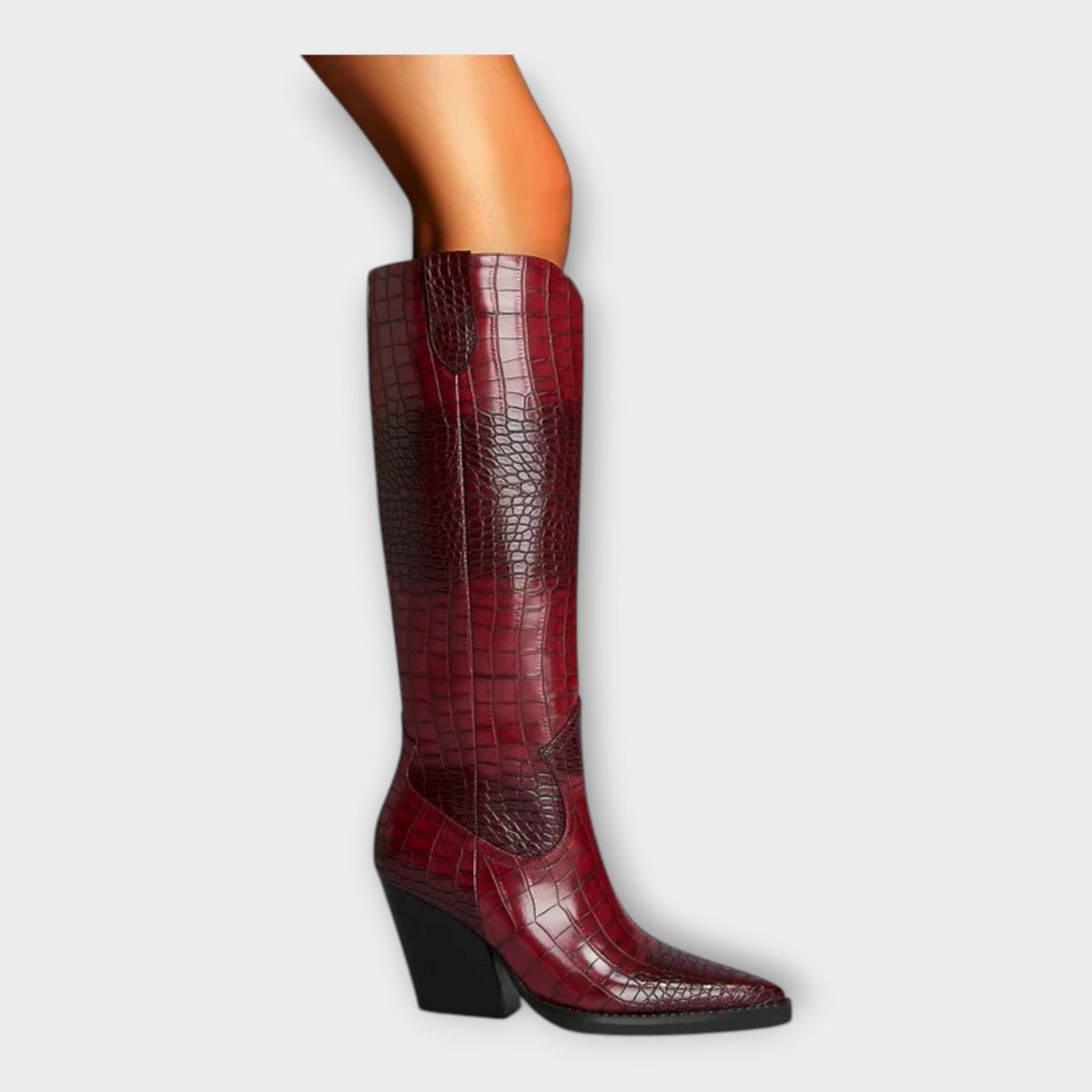 Sandra | Kozačky s Krokodýlím Vzorem na Podpatku